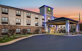 Holiday Inn Express Marshall Michigan